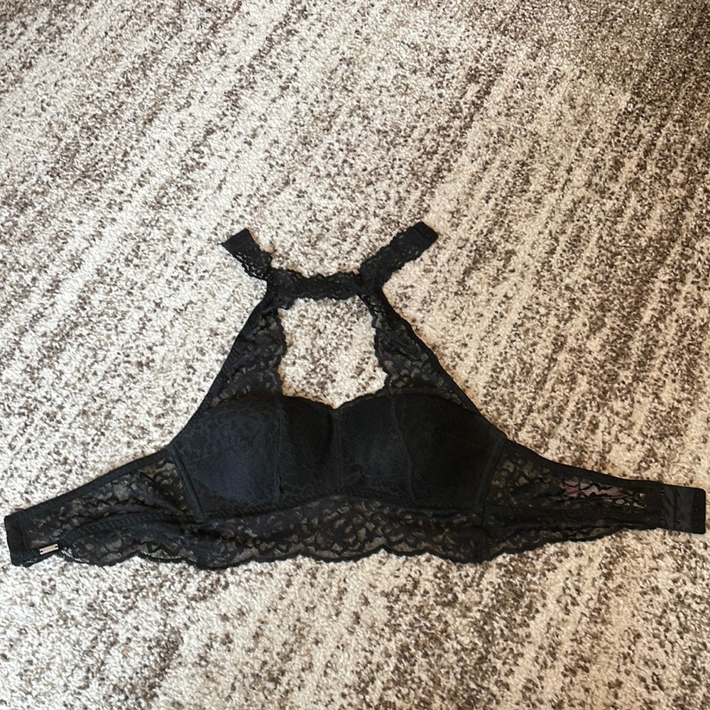 Victoria’s Secret Lace Halter Push Up Bra